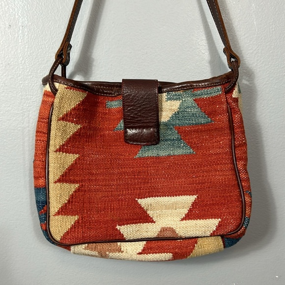 Leather Trim Tapestry Shoulder Bag - Picture 8 of 16